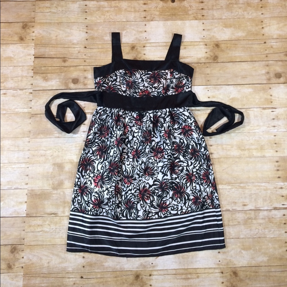 Speechless red, black and white light midi dress